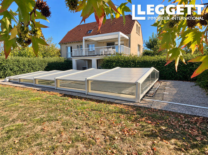 Image No.8-5 Bed House for sale