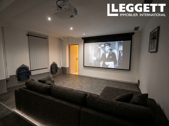 Image No.10-2 Bed House for sale
