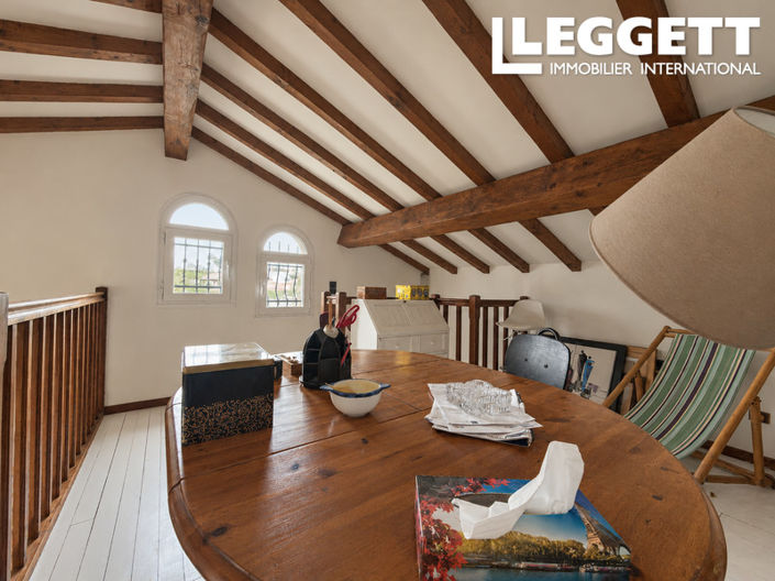 Image No.7-4 Bed House for sale