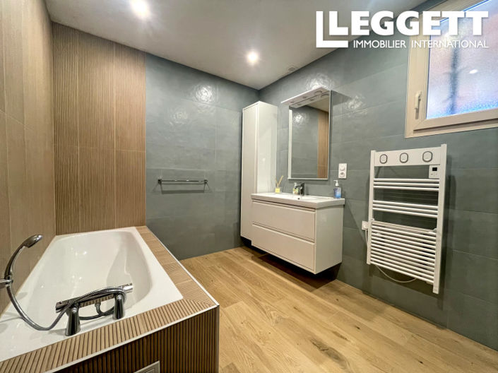 Image No.9-4 Bed House for sale