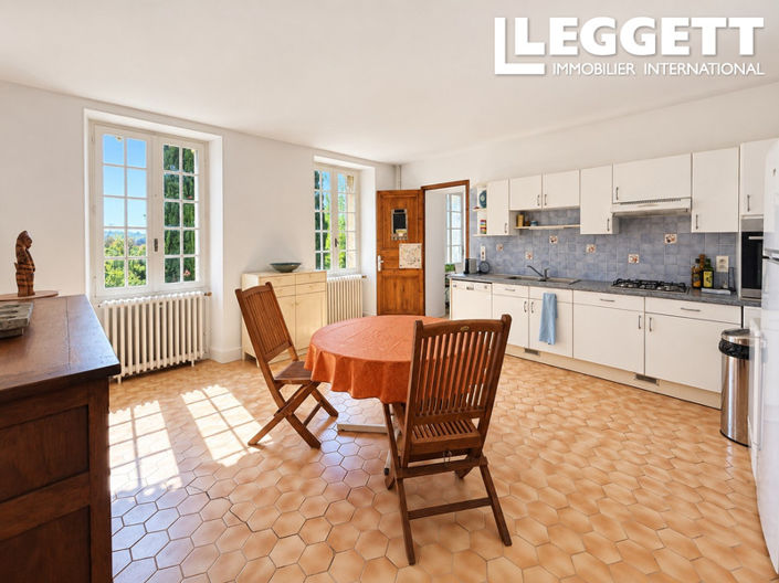 Image No.7-4 Bed House for sale