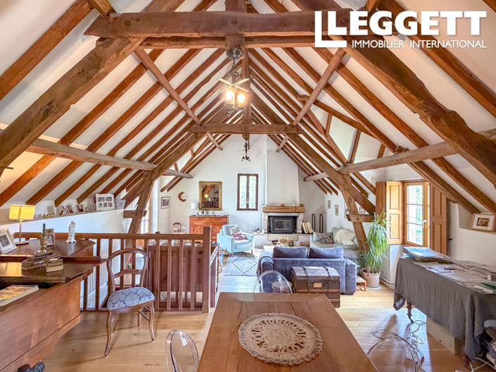 Image No.6-5 Bed House for sale