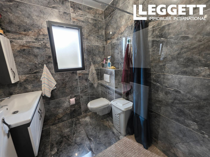 Image No.9-4 Bed House for sale