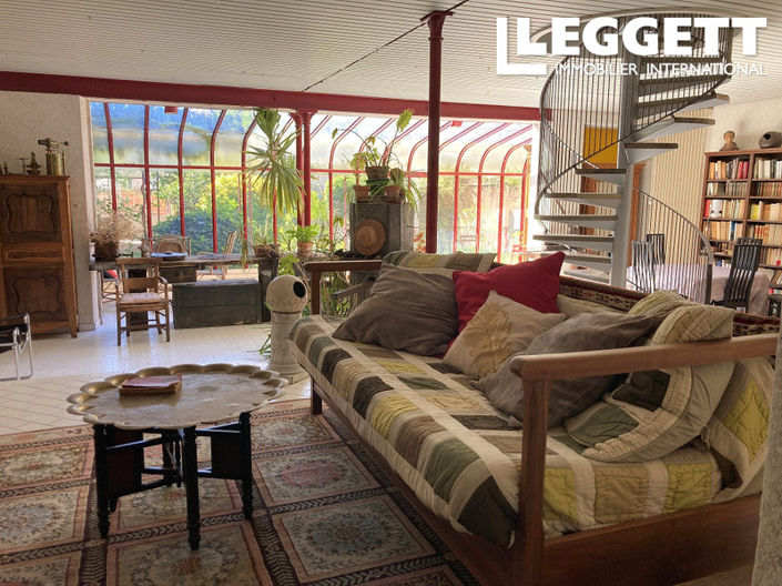 Image No.5-5 Bed House for sale