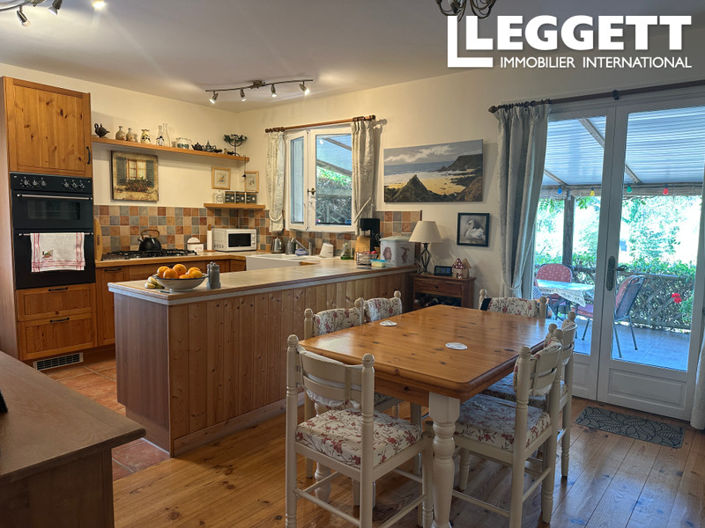 Image No.4-2 Bed House for sale