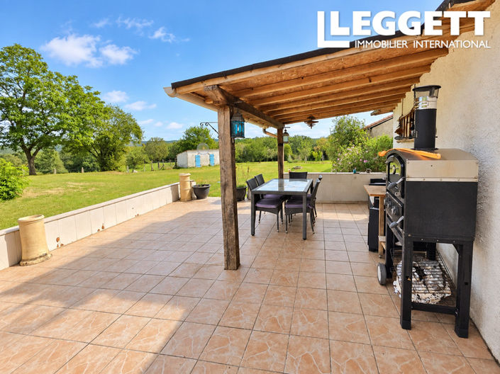 Image No.10-5 Bed House for sale