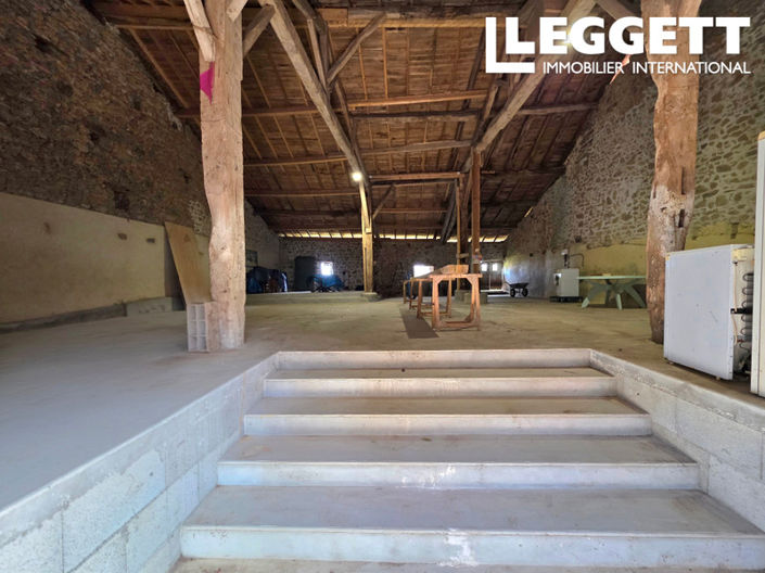 Image No.9-5 Bed House for sale