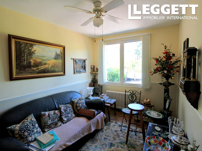 Image No.8-3 Bed House for sale