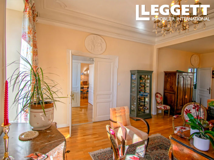 Image No.3-7 Bed House for sale