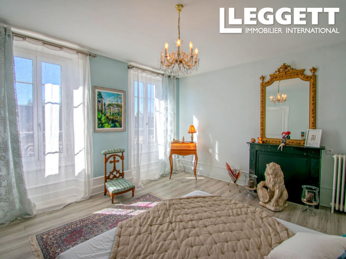 Image No.5-7 Bed House for sale