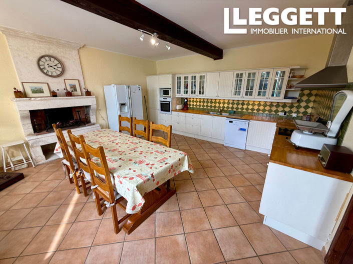 Image No.4-6 Bed House for sale