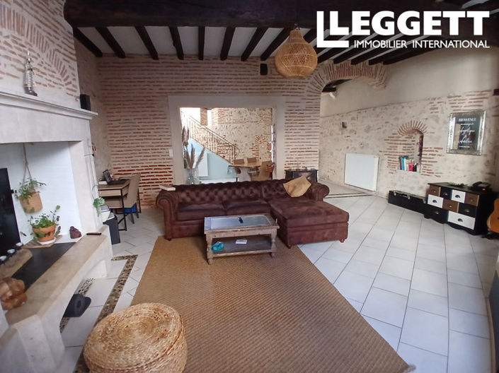 Image No.8-3 Bed House for sale