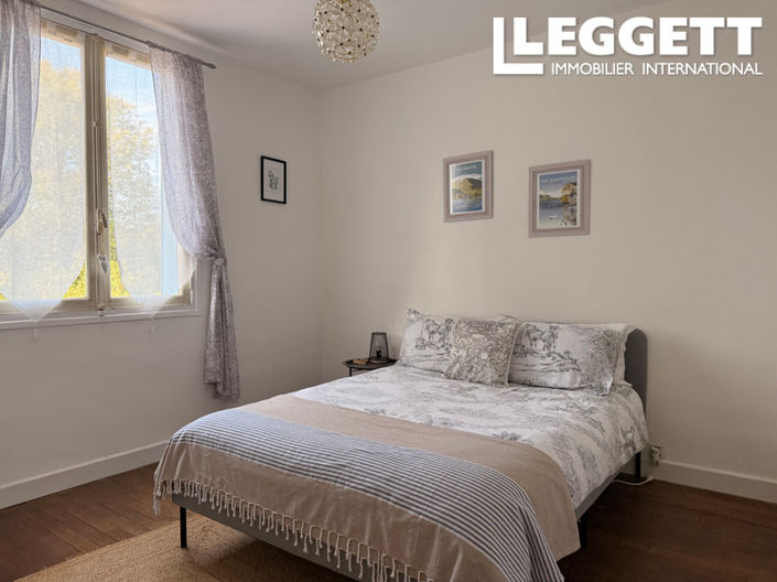 Image No.6-4 Bed House for sale
