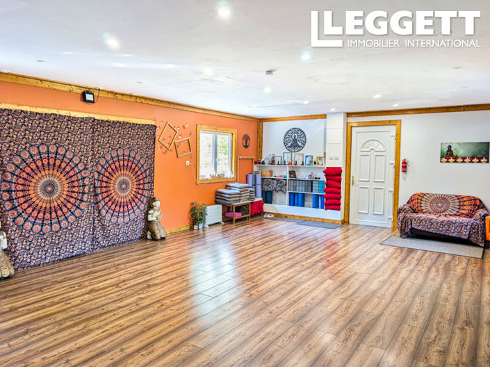 Image No.9-7 Bed House for sale