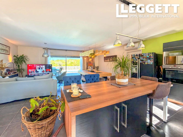 Image No.3-3 Bed House for sale