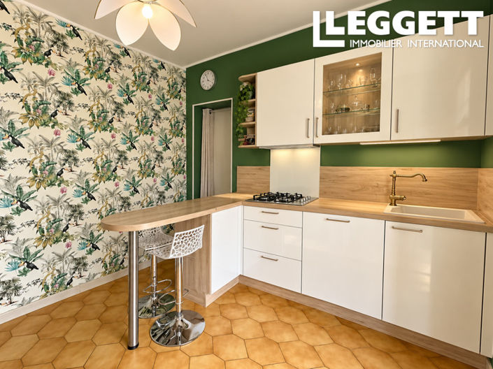Image No.2-3 Bed House for sale