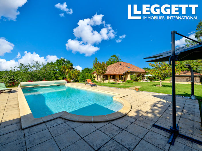 Image No.2-6 Bed House for sale