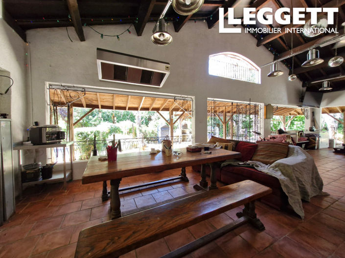 Image No.7-5 Bed House for sale