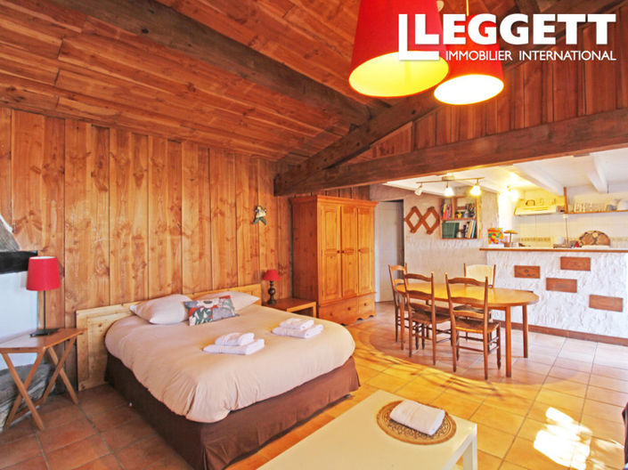 Image No.3-12 Bed Commercial for sale