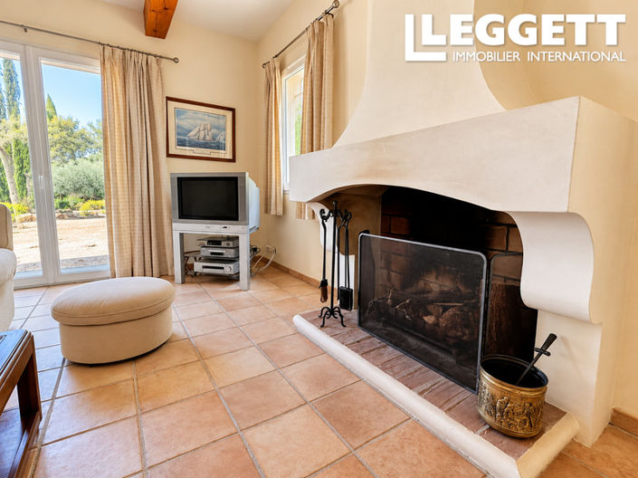 Image No.6-4 Bed House for sale