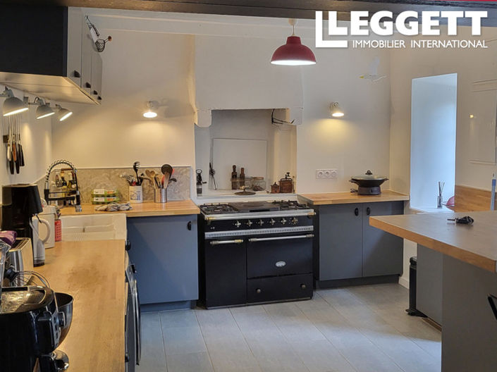 Image No.4-9 Bed House for sale