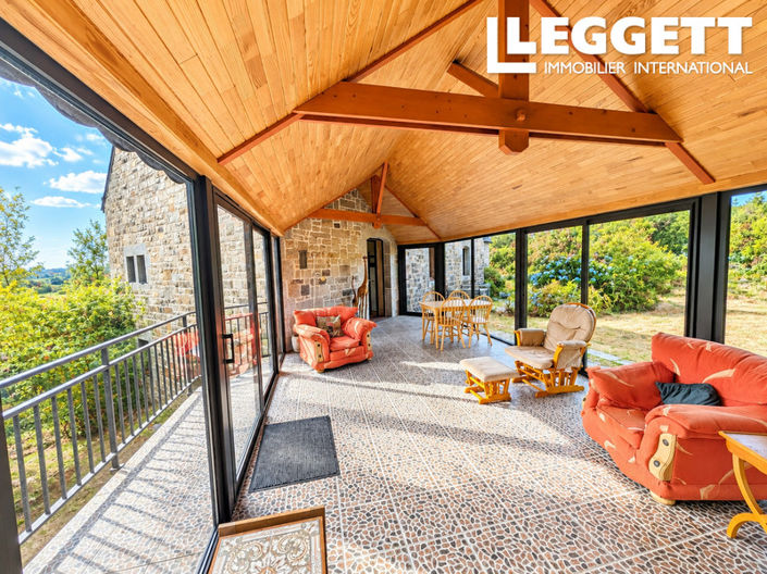 Image No.7-5 Bed House for sale