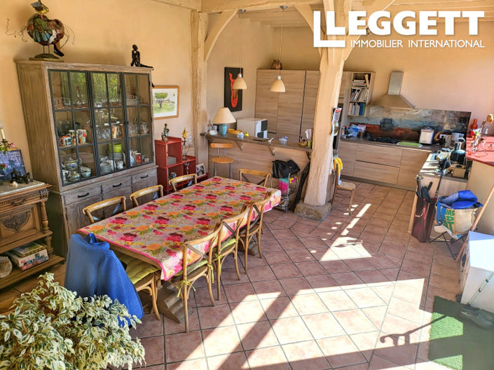 Image No.4-8 Bed House for sale