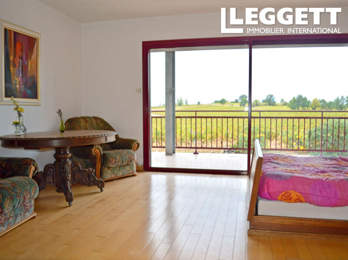 Image No.6-10 Bed Commercial for sale