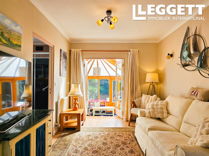 Image No.5-2 Bed House for sale