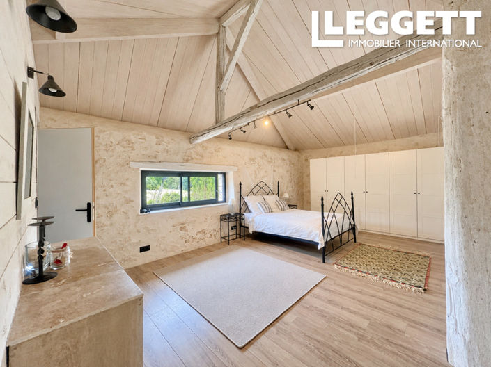 Image No.9-3 Bed House for sale
