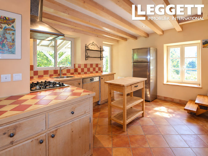 Image No.8-3 Bed House for sale