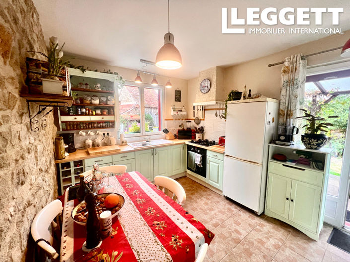Image No.5-2 Bed House for sale