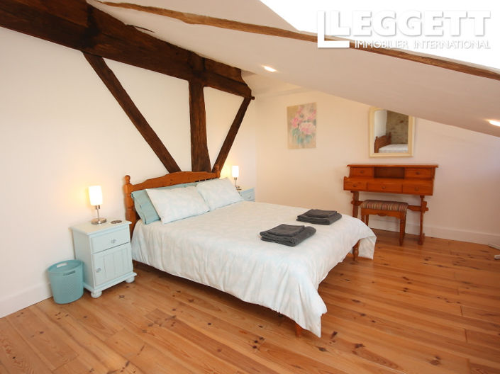 Image No.5-4 Bed House for sale