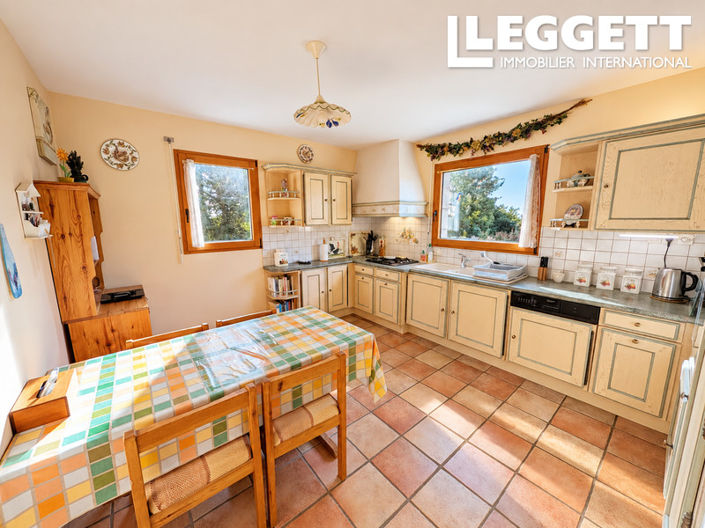 Image No.10-4 Bed House for sale