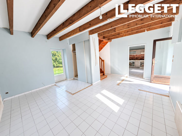Image No.10-5 Bed House for sale