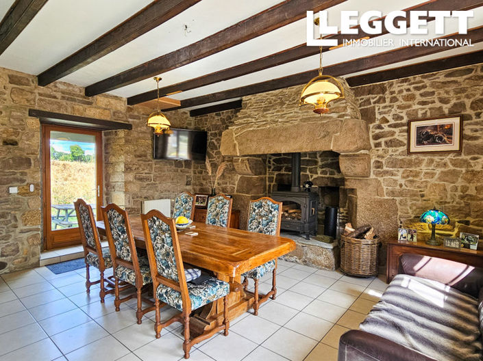 Image No.5-6 Bed House for sale