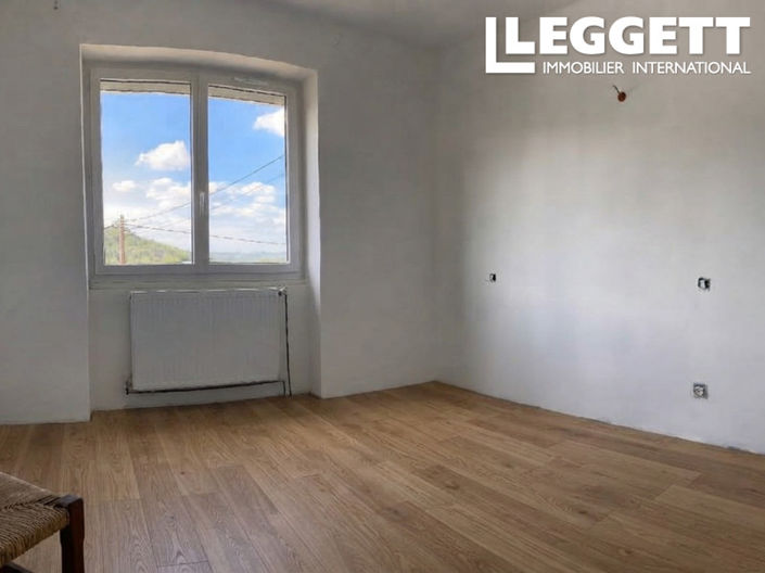 Image No.7-4 Bed House for sale