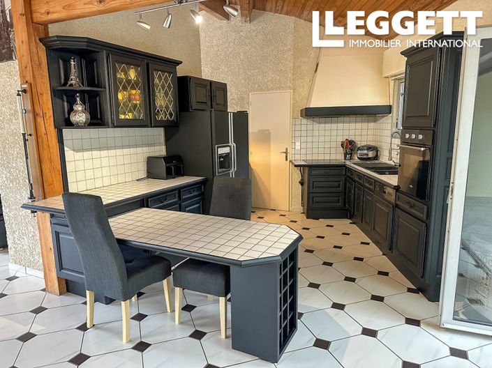 Image No.4-4 Bed House for sale