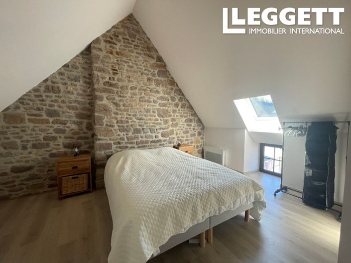 Image No.8-3 Bed House for sale