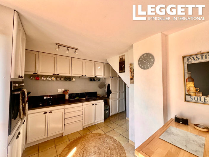 Image No.8-3 Bed House for sale