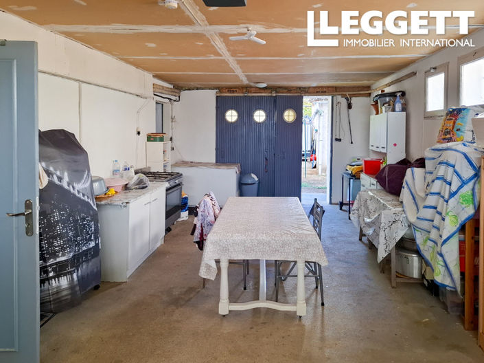 Image No.10-3 Bed House for sale