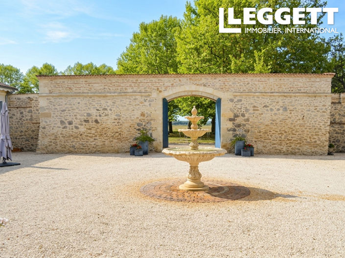 Image No.4-7 Bed Chateaux for sale