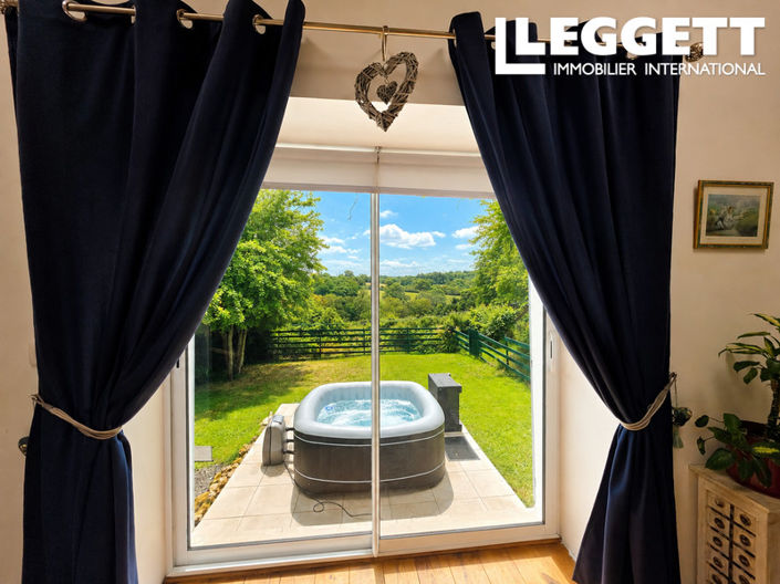 Image No.7-2 Bed House for sale