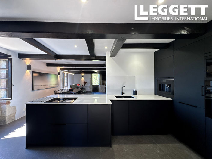 Image No.3-5 Bed House for sale