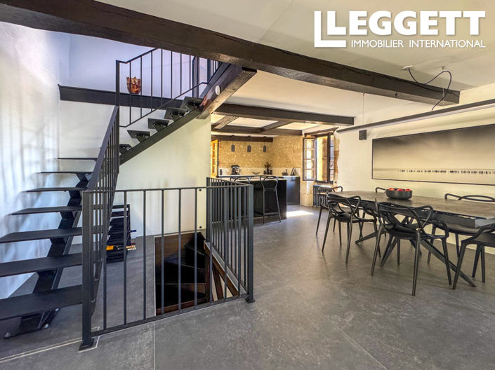 Image No.8-5 Bed House for sale