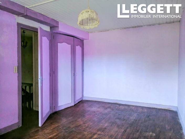 Image No.6-4 Bed House for sale