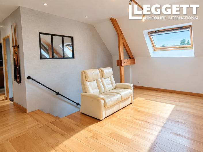 Image No.6-3 Bed House for sale