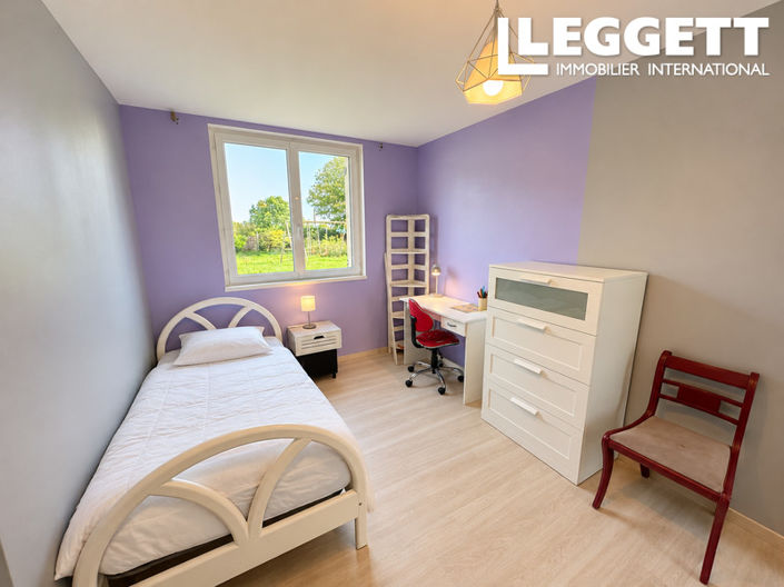 Image No.9-4 Bed House for sale
