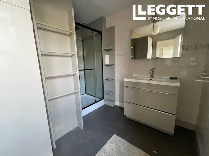 Image No.8-3 Bed House for sale