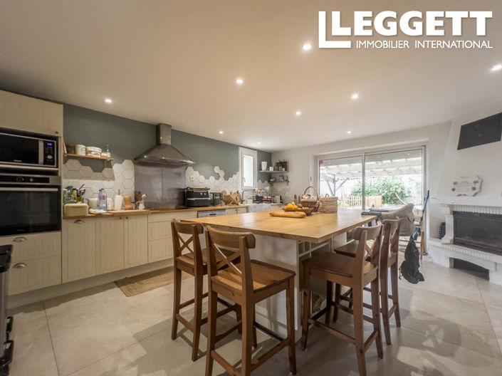 Image No.4-4 Bed House for sale